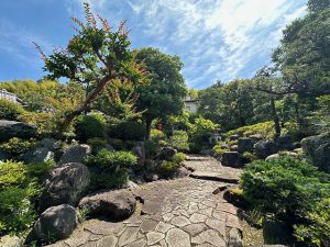 小田原市小竹の大型貸家